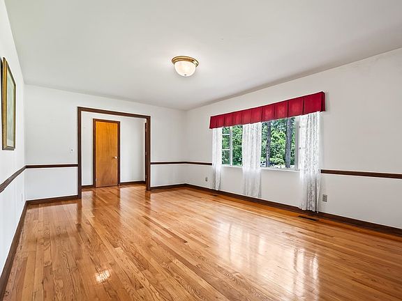 5th image of 1705 Verina Ct