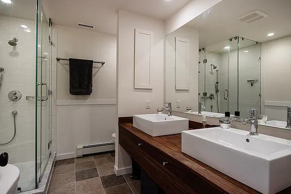 Sold by Harlem Lofts | media 10