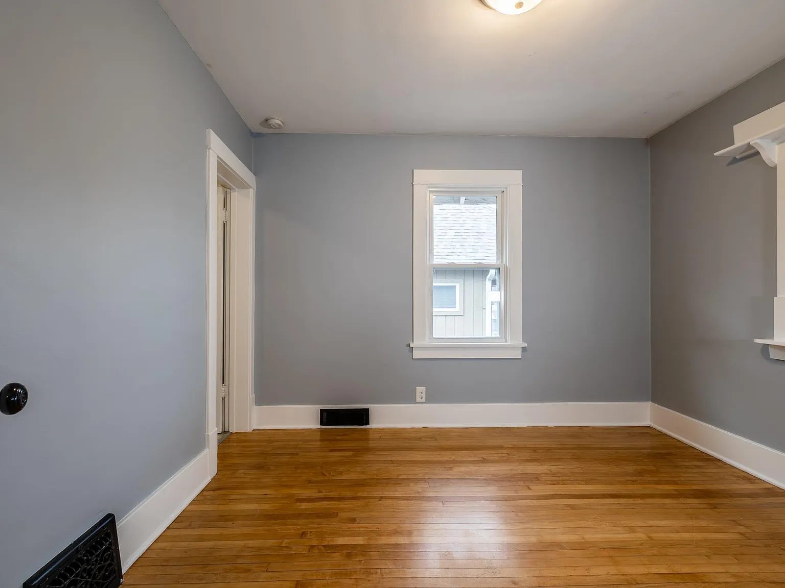 2 bed, 874 sqft, $1,550 — Photo 4