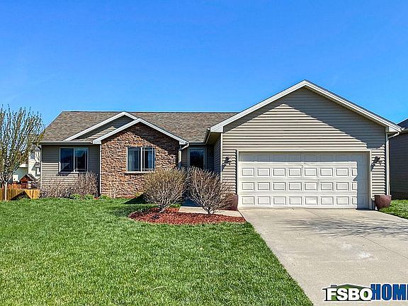 3rd image of 531 E Southside Dr