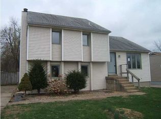 9104 Talitha Dr, Jeffersontown, KY