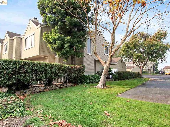 3rd image of 3796 Northridge Dr