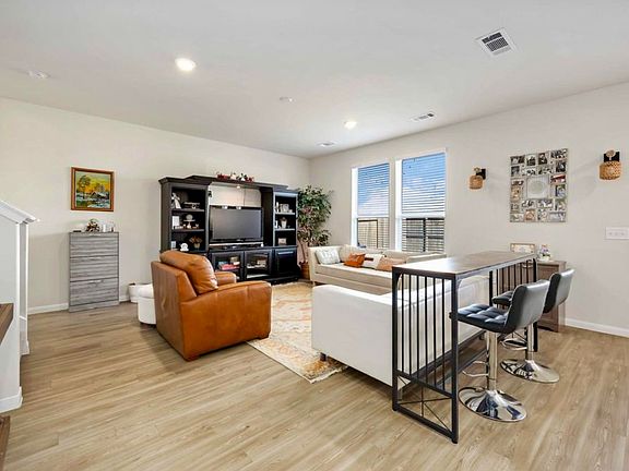 2nd image of 6434 Lakeview Haven Dr