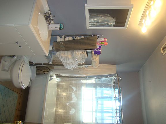 2nd image of 309 E Emerald Ave
