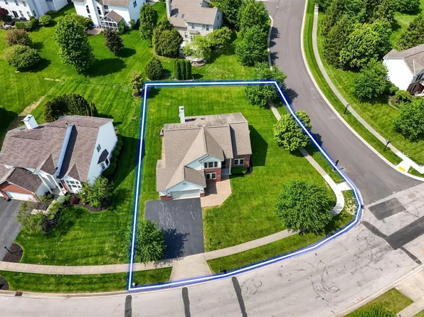 2263 Bold Venture Dr, Lewis Center, OH 43035