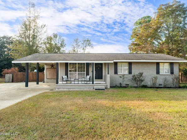 107 Forrest Dr, Petal, MS 39465