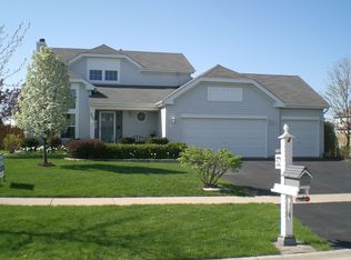522 Treasure Dr, Oswego, IL 60543