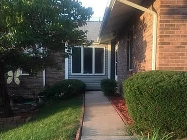 1613 Rosewall Dr Unit B, Saint Charles, MO 63303