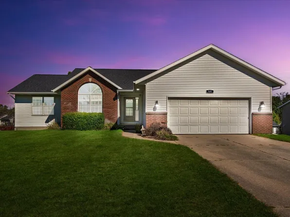 535 Discovery Dr, Wayland, MI 49348