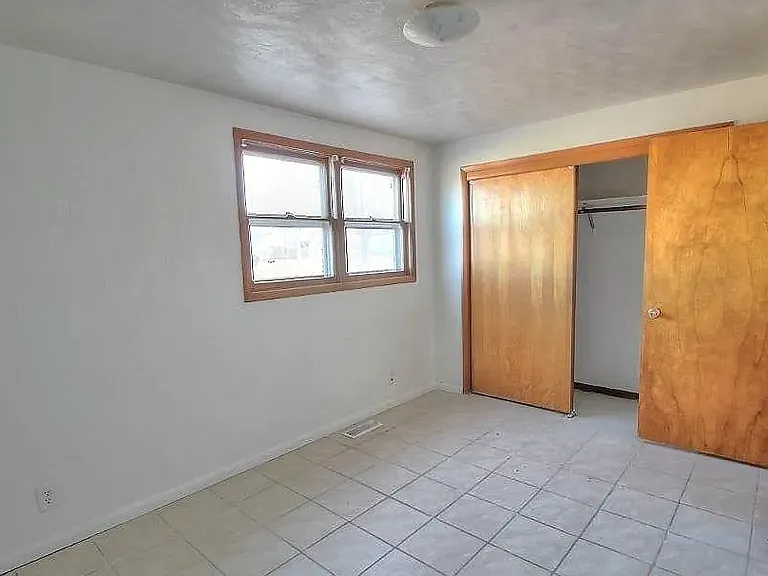 525 N Clarmar Ave #4 — Photo 2