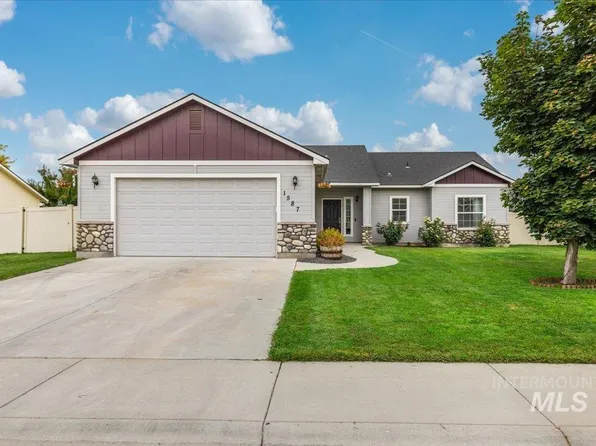 1587 Poplar Ave, Fruitland, ID 83619