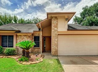 7118 Camino Verde Dr, Houston, TX 77083