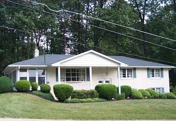 1st image of 4033 Robin Hood Dr
