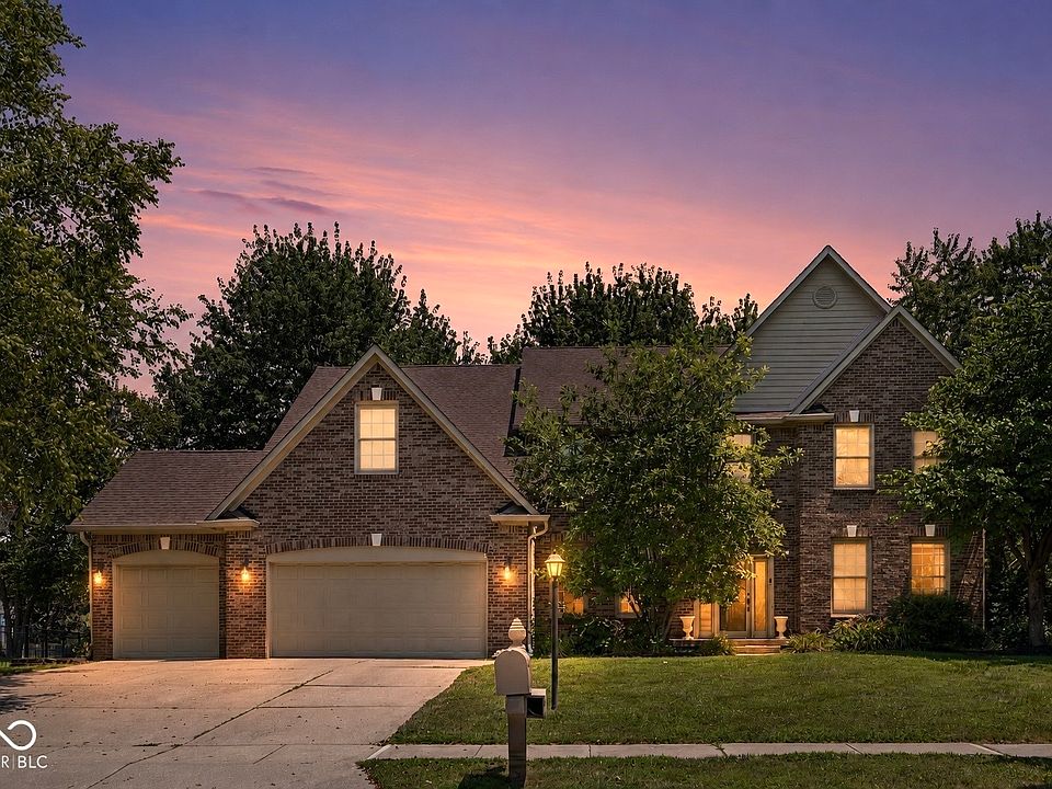 1st image of 10308 Woods Edge Dr
