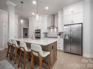 8022 Houser St, Cornelius, NC 28031