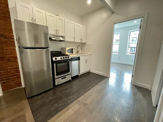 Rented by Oxford Property Group | media 57