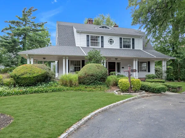 84 Nassau Boulevard, Garden City, NY 11530