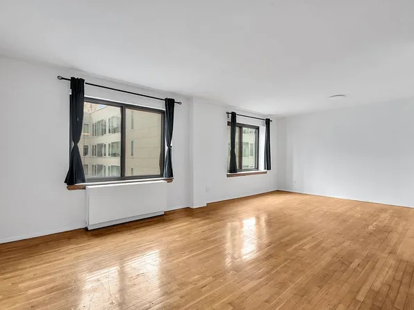 414 W 54th St APT 5B, New York, NY 10019