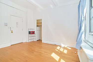 Rented by Living New York