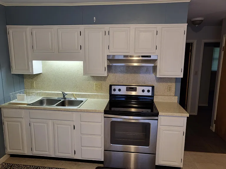 31 Greenhouse Ln #24B — Photo 4