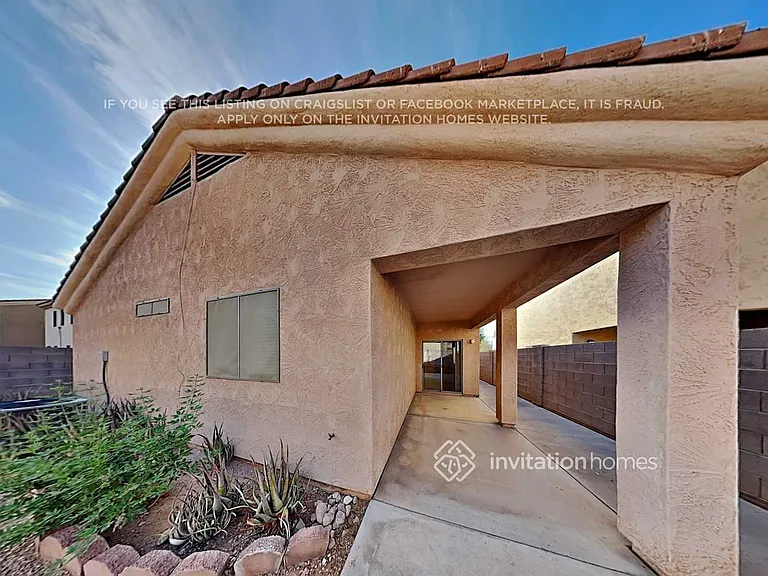10436 E Billings St — Photo 17