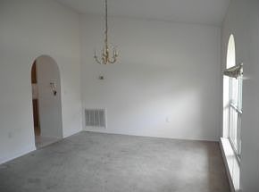 2nd image of 614 Chaloupe St SE