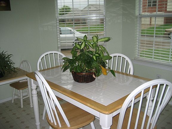 2nd image of 504 Hollyberry Dr