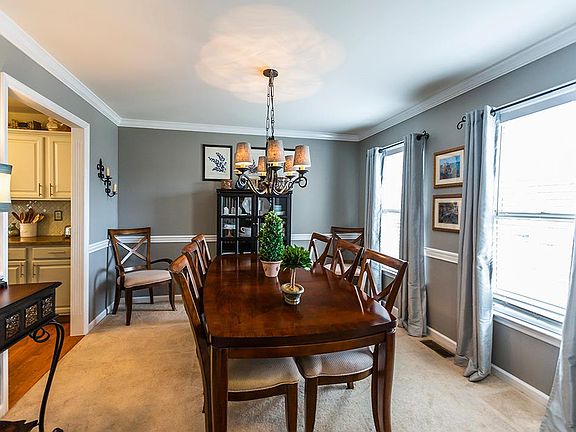 5th image of 4401 Rolling Creek Cir