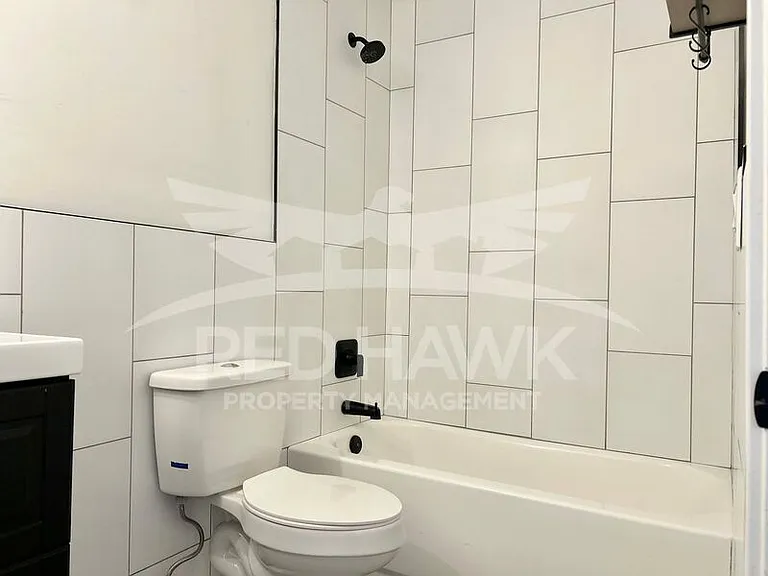 119 S Catalina St — Photo 14