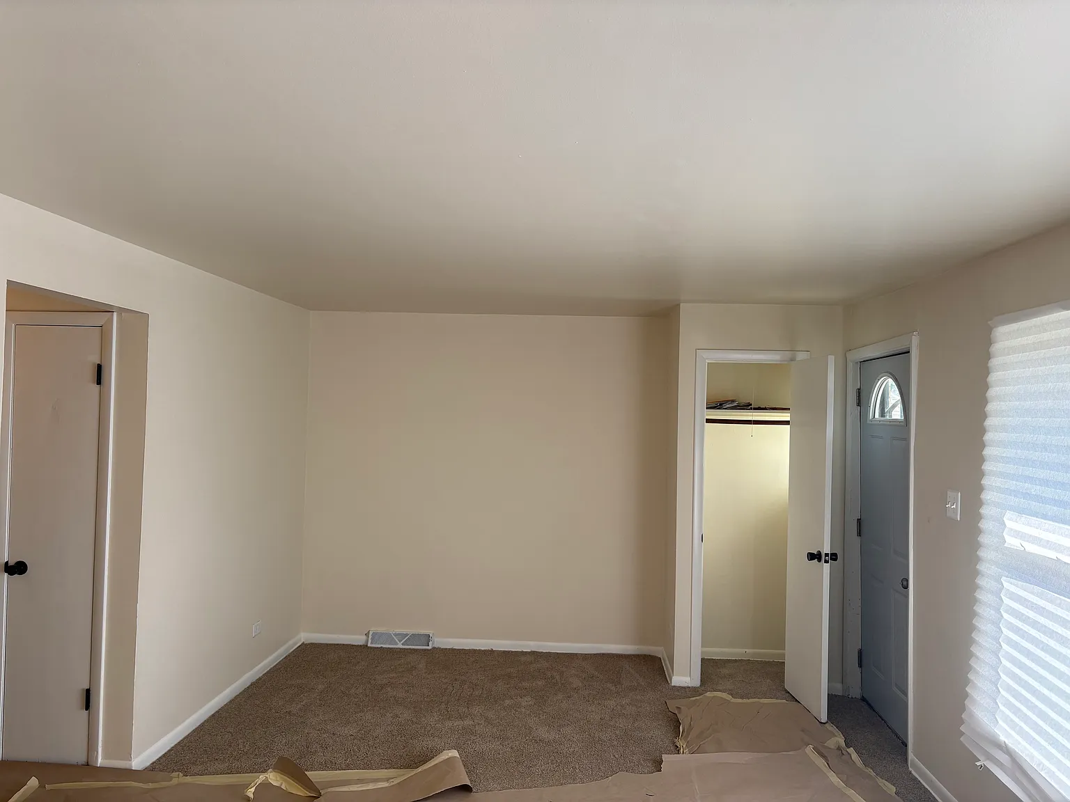 4 bed, 1134 sqft, $2,100 — Photo 3
