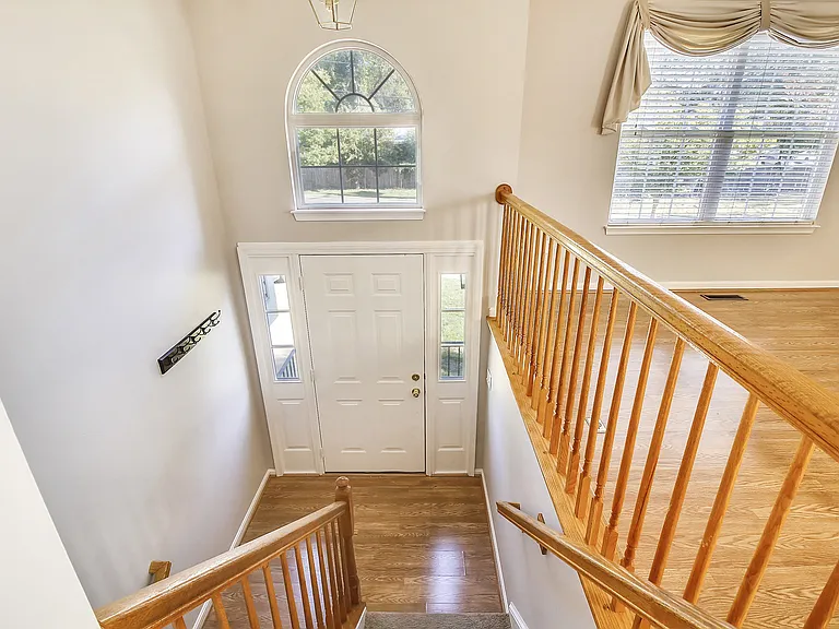 102 W Deer Park Rd — Photo 30