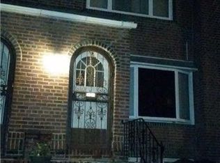 6621 Saunders St, Rego Park, NY 11374