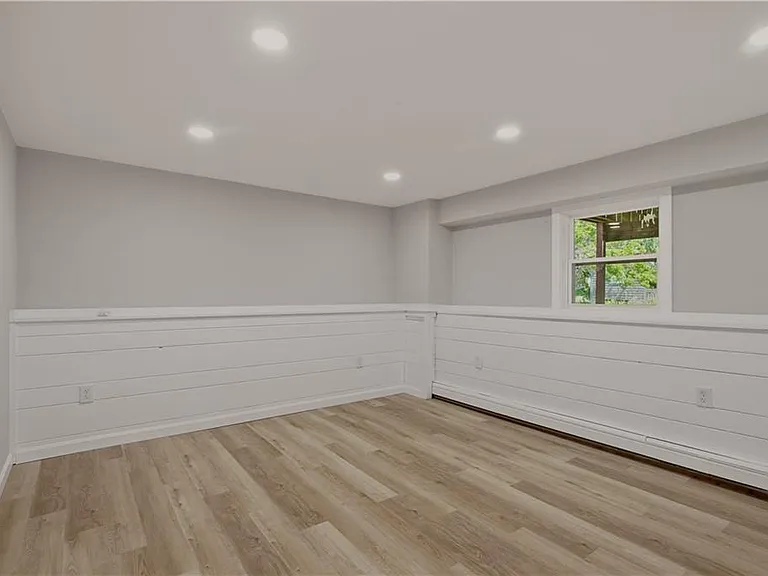 49 Dexter St — Photo 34