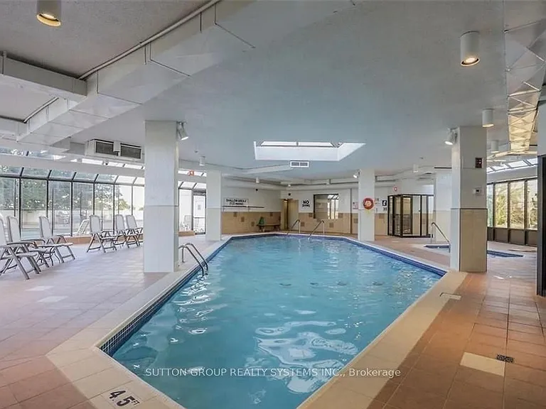 323 Colborne St #1004 — Photo 24