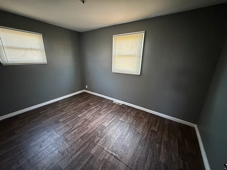 26089 Lehigh St — Photo 11