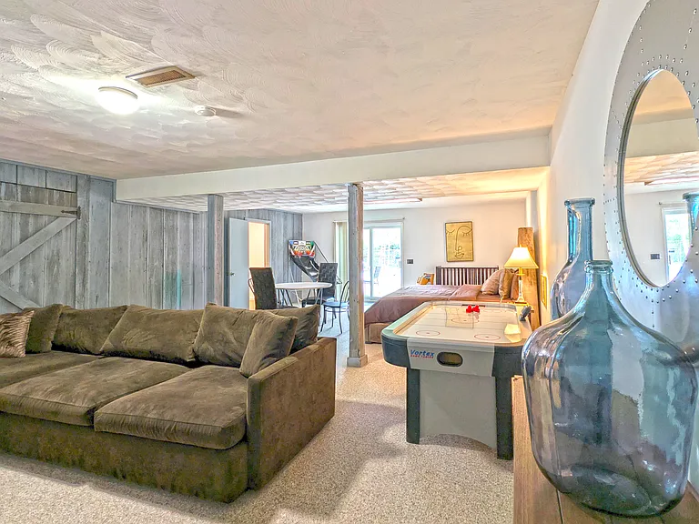 3204 W Twickingham Dr — Photo 29