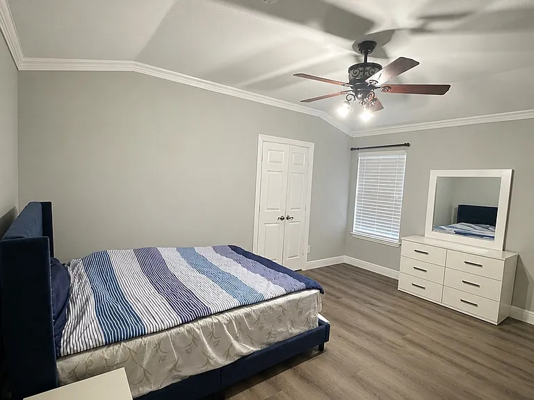 1752 Crescent Creek Ln — Photo 23