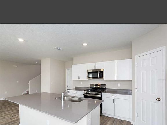 4th image of 14440 Meadow Bird Ave