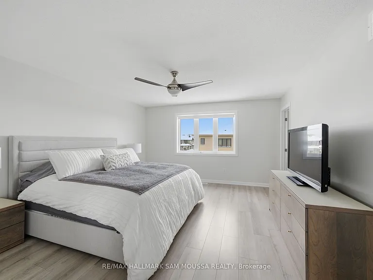 302 Drumlish Ln — Photo 24