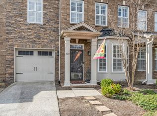 2017 Traemoor Village Dr #2017, Nashville, TN 37209