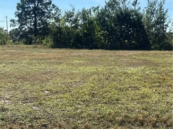 222 NE 15th Ter, Cape Coral, FL 33909