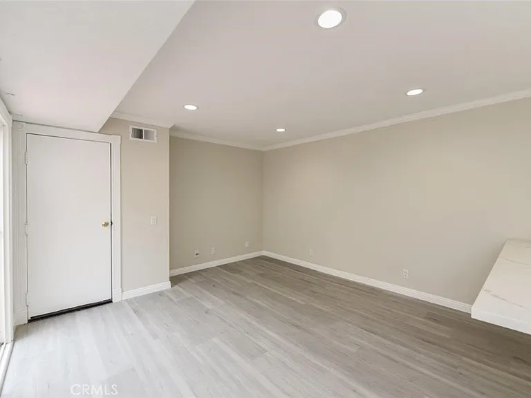 37 Wellesley #47 — Photo 18