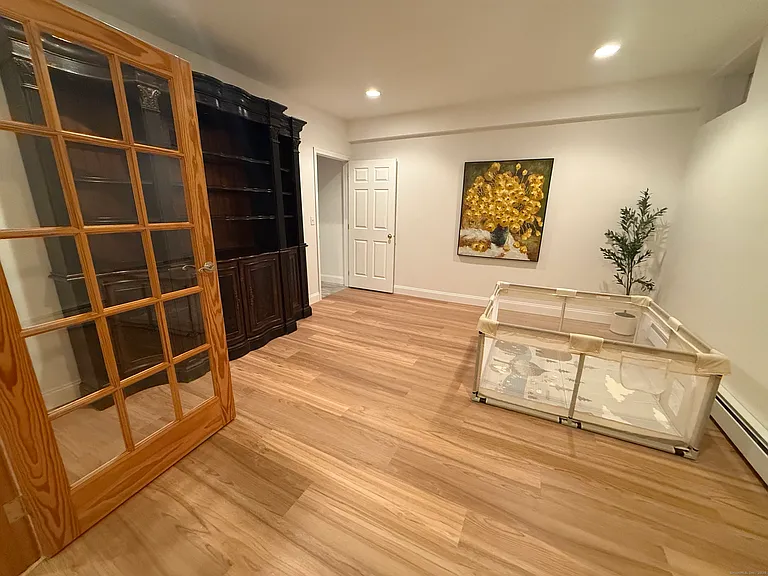 368 Hoyt St — Photo 28