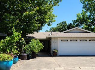 735 Cascade Ct, Redding, CA 96001