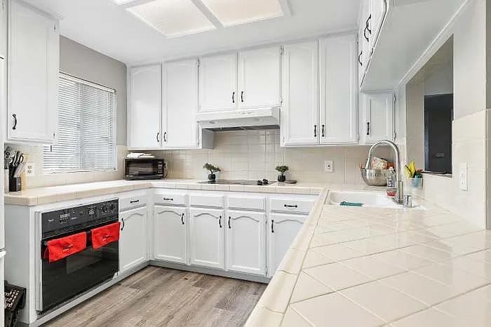 6205 N Barcus Ave — Photo 10