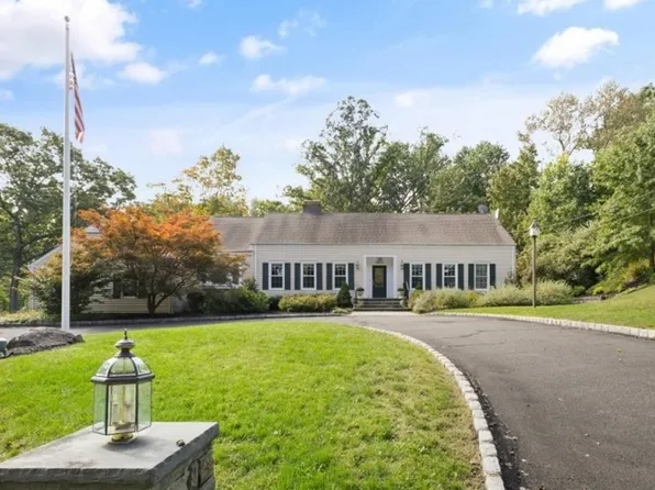 12 Stonehenge Rd, Morris Twp., NJ 07960