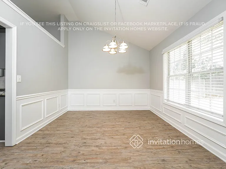 175 Cedarhurst Rd — Photo 6