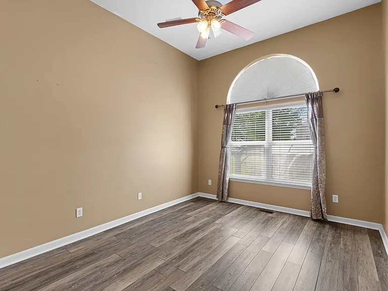 603 Country Village Dr — Photo 14