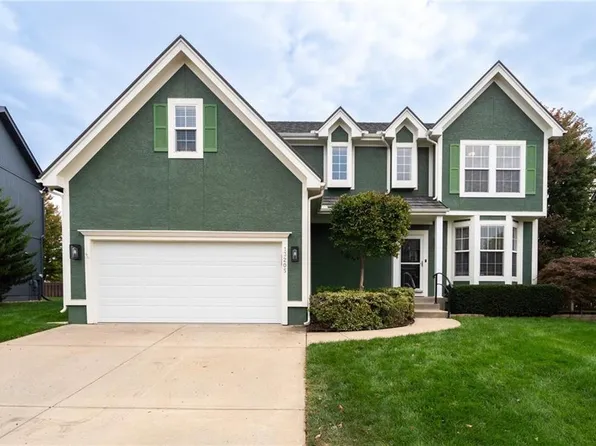 13205 W 137th Pl, Overland Park, KS 66221