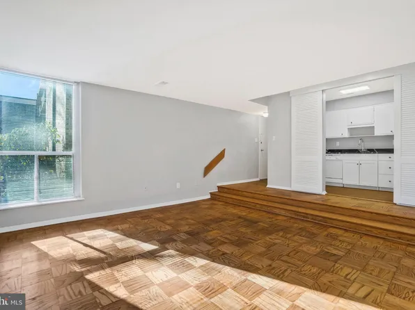 9806 Georgia Ave #22-103, Silver Spring, MD 20902